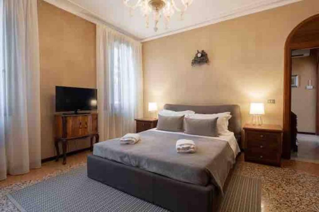 Ca' Pesaro Rooftop Terrace Apartment. Veneza Exterior foto