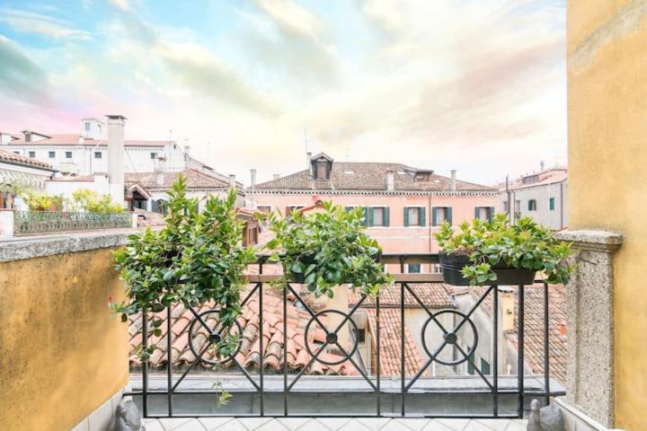 Ca' Pesaro Rooftop Terrace Apartment. Veneza Exterior foto