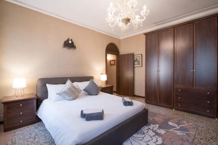 Ca' Pesaro Rooftop Terrace Apartment. Veneza Exterior foto