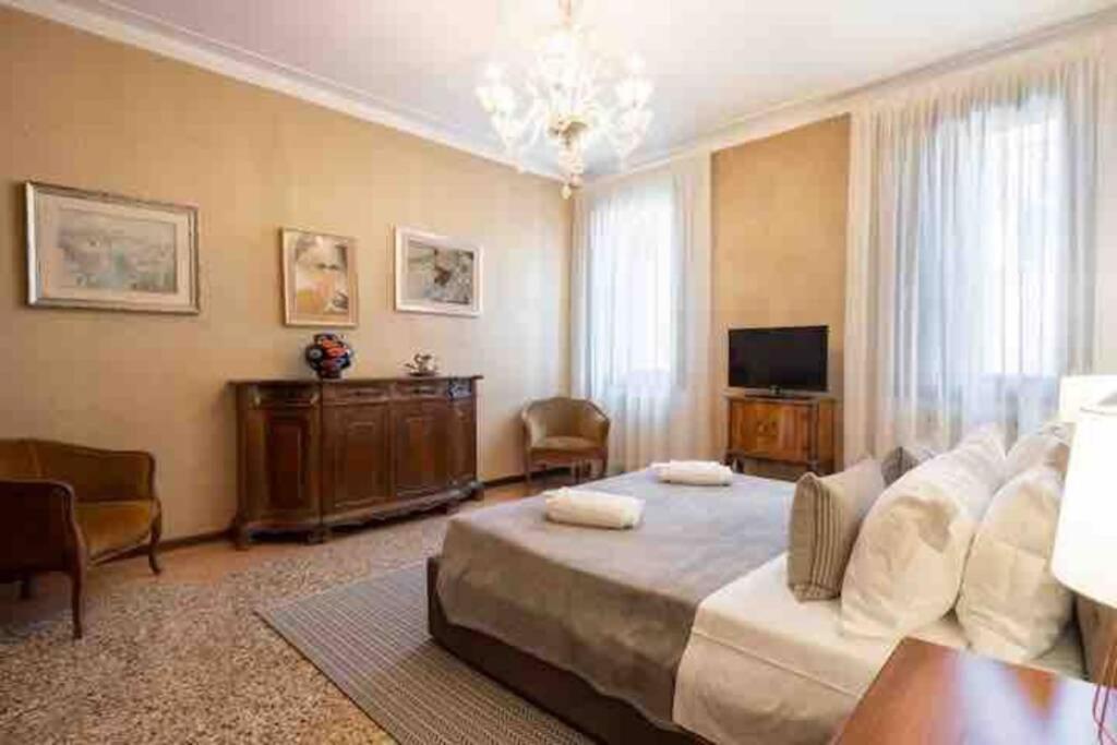 Ca' Pesaro Rooftop Terrace Apartment. Veneza Exterior foto